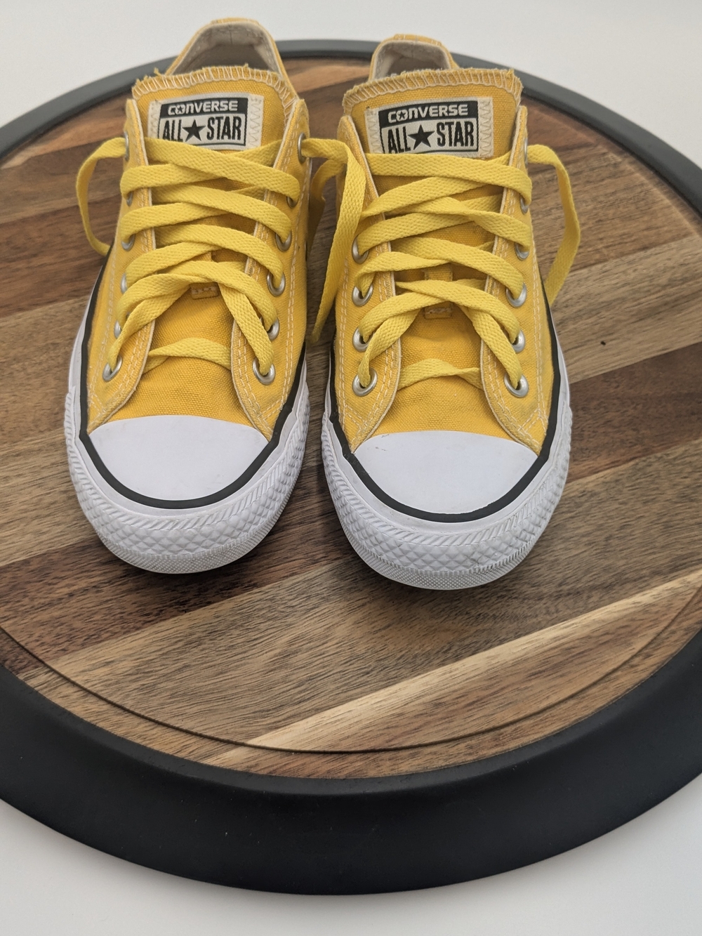 Converse Chuck Taylor All Star Ox Low Top Yellow Canvas Sneakers Women's 7 - Picture 2 of 11